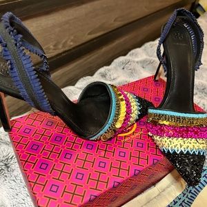 Tory Burch Sz 10.5 Razzle Dazzle. Definitely a statement shoe. !